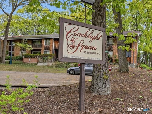  townhouse condo for sale located at 200 Woodmont Avenue, 118, Bridgeport, CT 06606