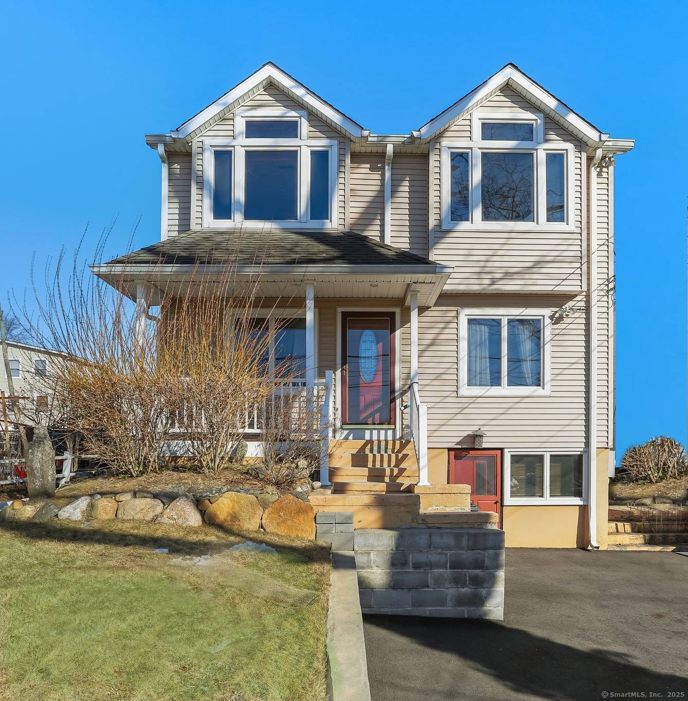 556 Fairfield Avenue, Stamford, CT 06902 | For Sale at $1,195,000