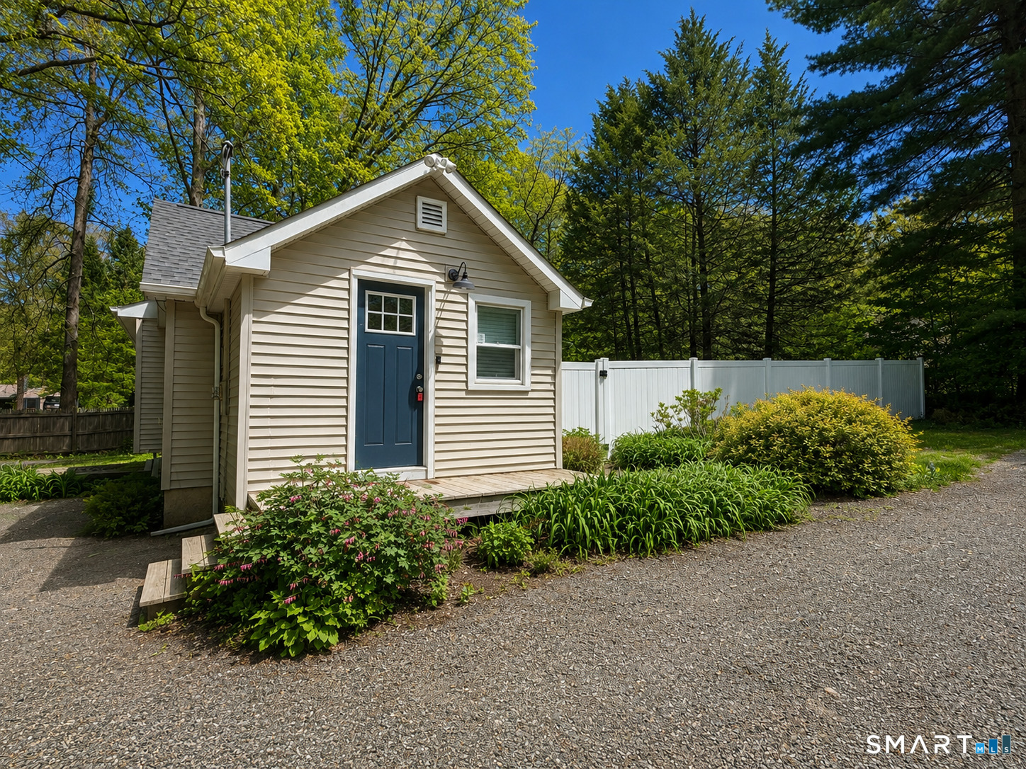 23 Pootatuck Trail, Newtown, CT 06482 | For Sale at $349,500