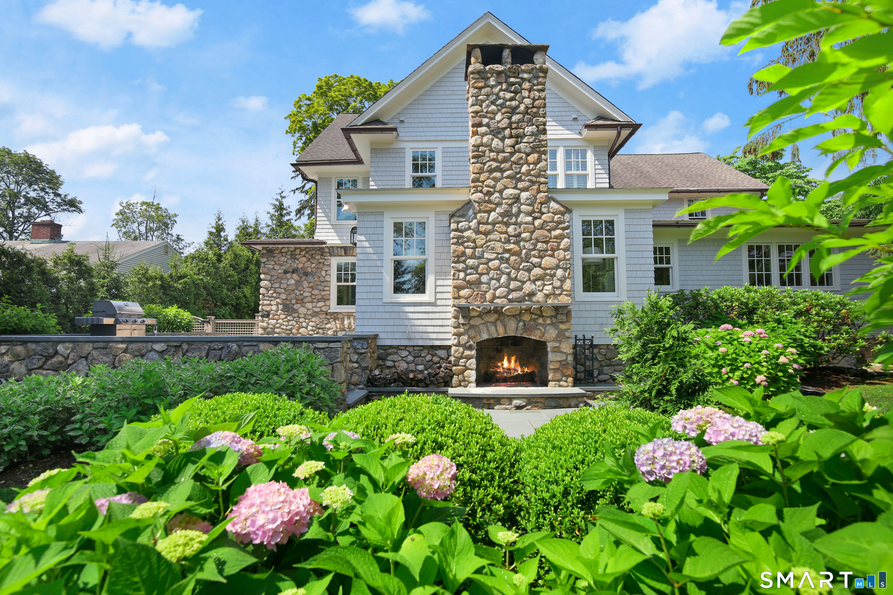 322 Main Street, New Canaan, CT 06840 | For Sale at $3,000,000