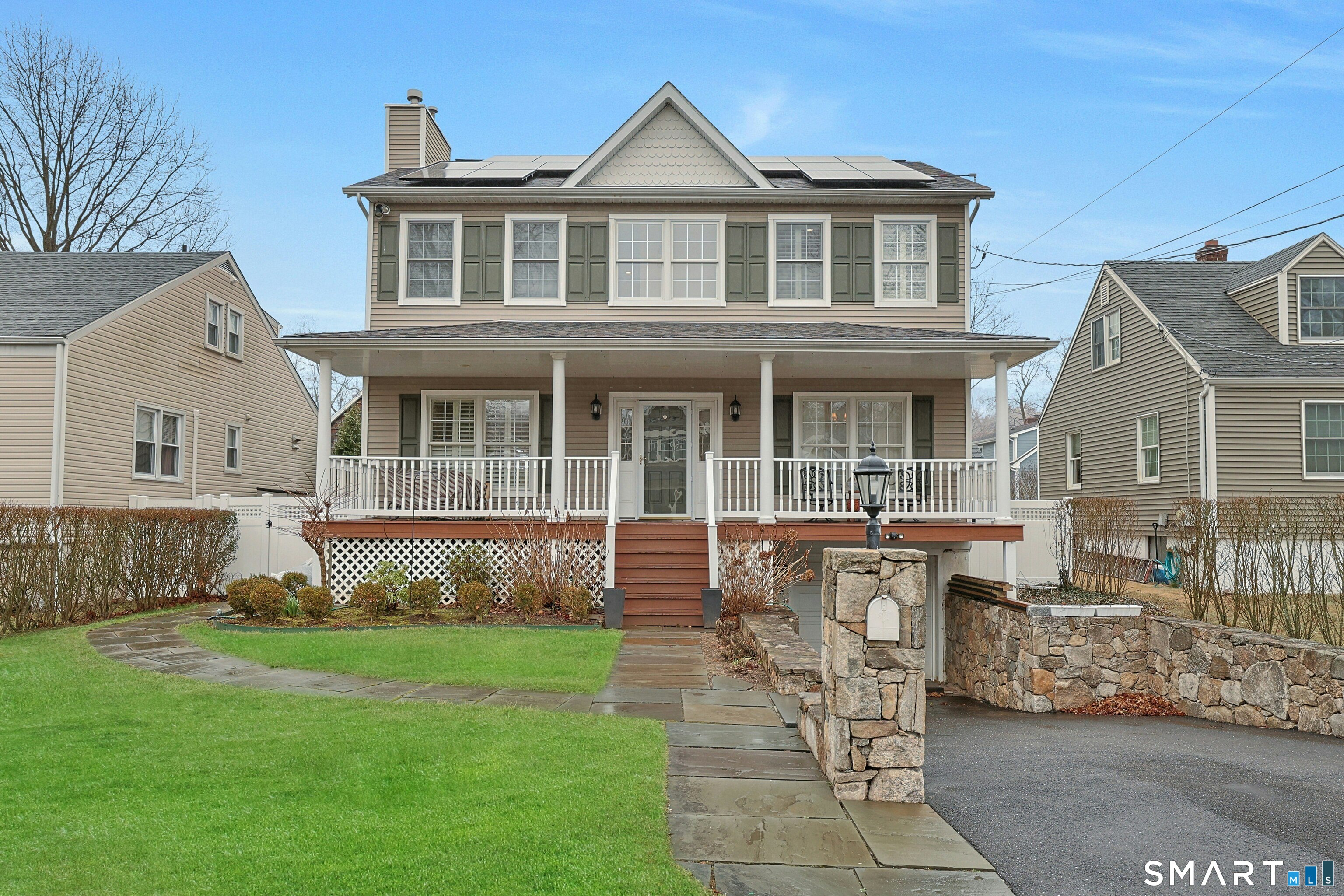 19 Cross Street, Greenwich, CT 06831 | For Sale at $1,295,000