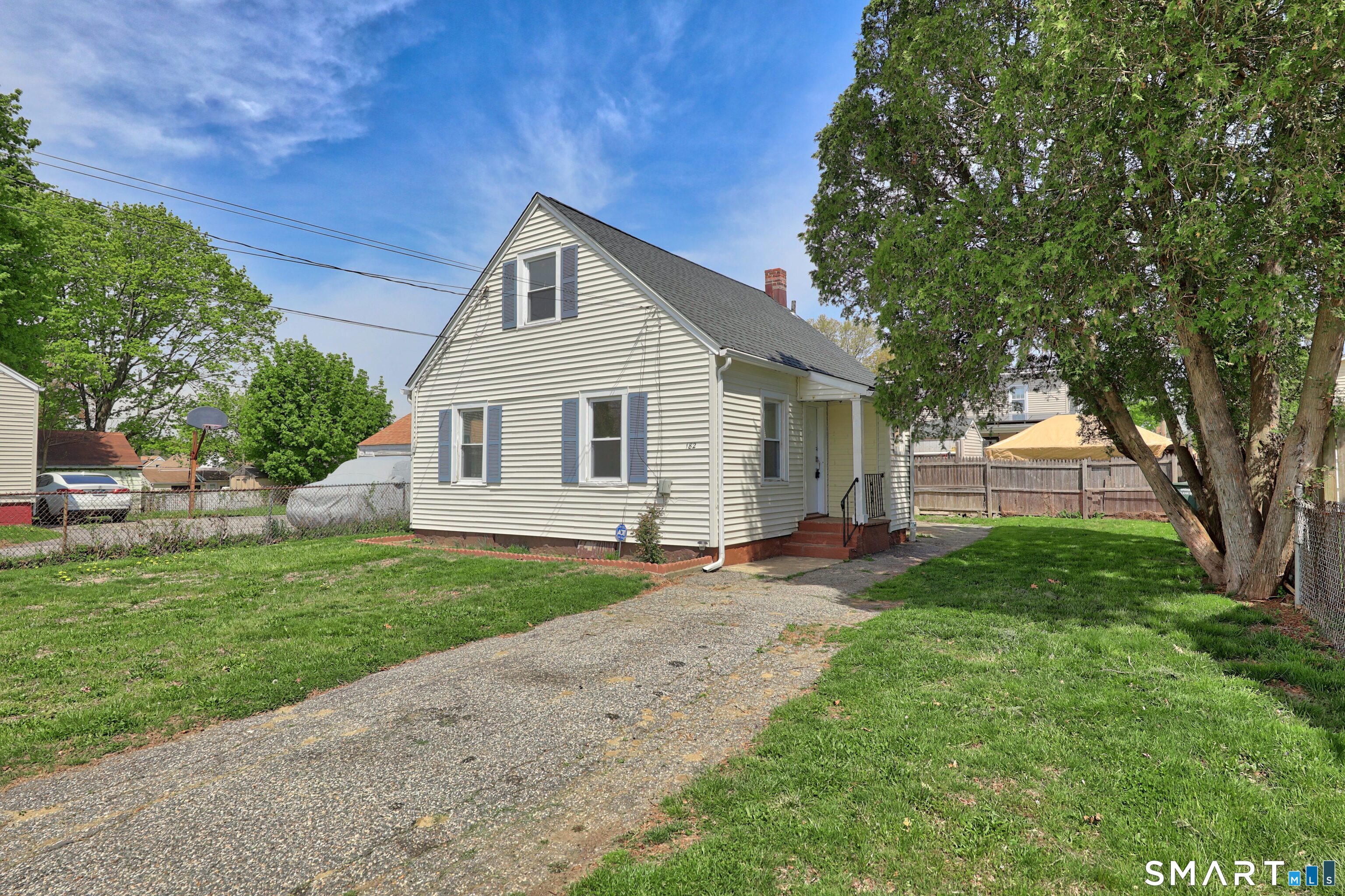 182 Trumbull Avenue, Bridgeport, CT 06606 | For Sale at $339,000