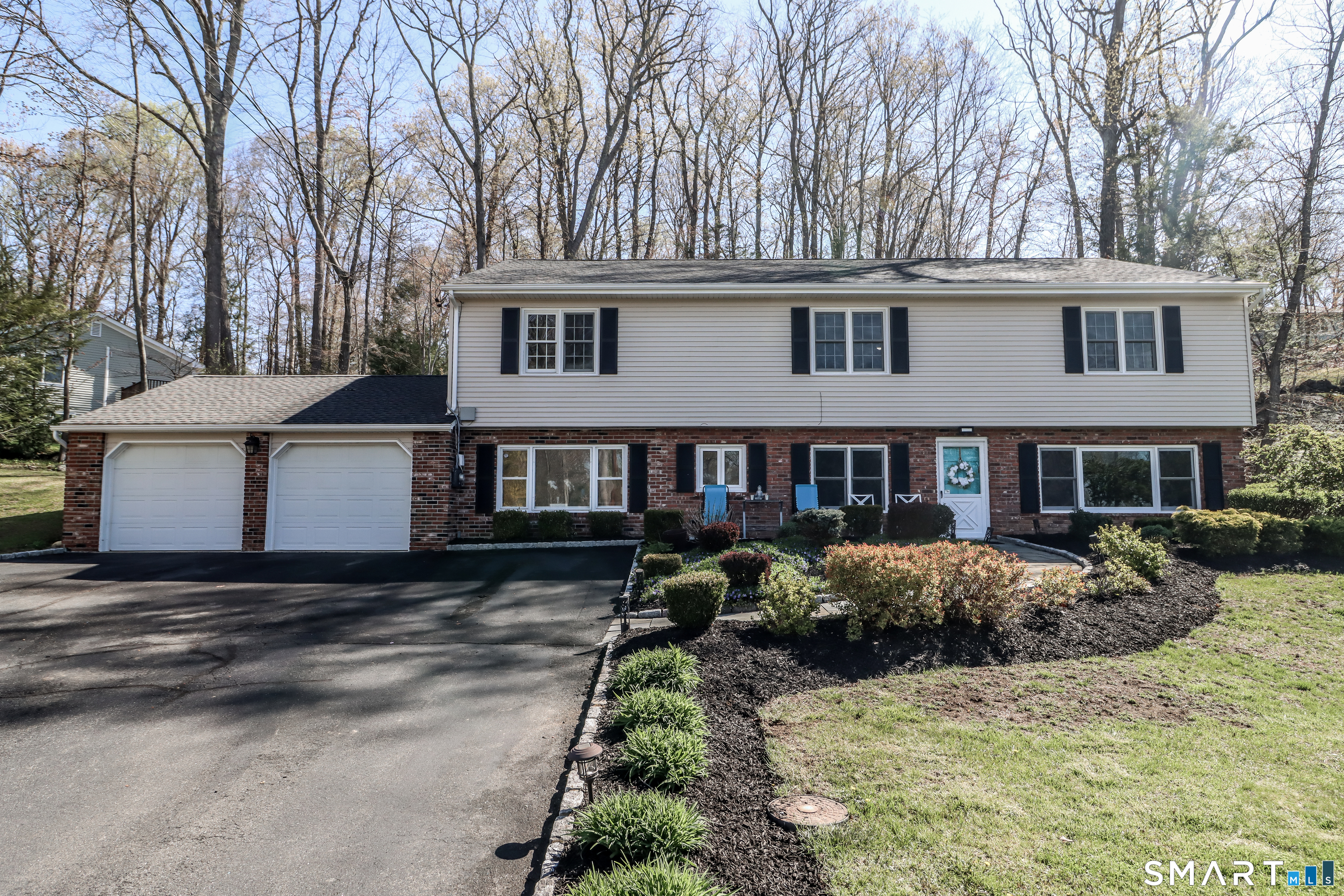 5 Bayberry Drive, Brookfield, CT 06804 | For Sale at $589,000