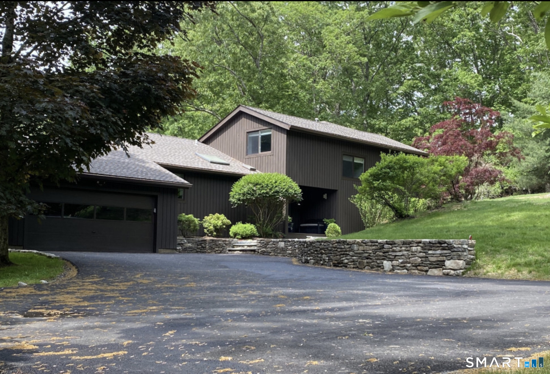 28 Pony Trail Road, Stamford, CT 06903 | For Sale at $1,295,000