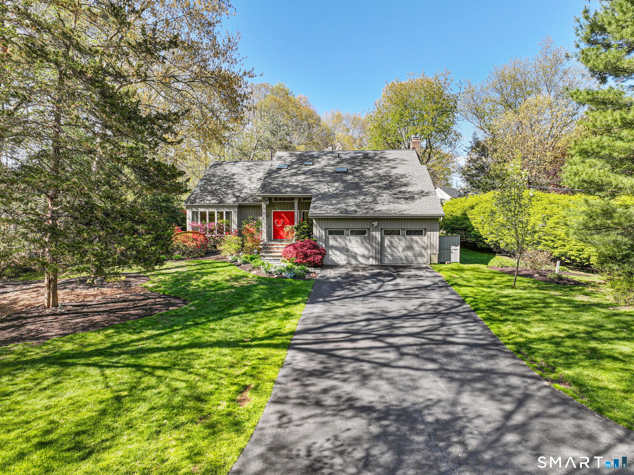 4490 Madison Avenue, Trumbull, CT 06611 | For Sale at $859,000