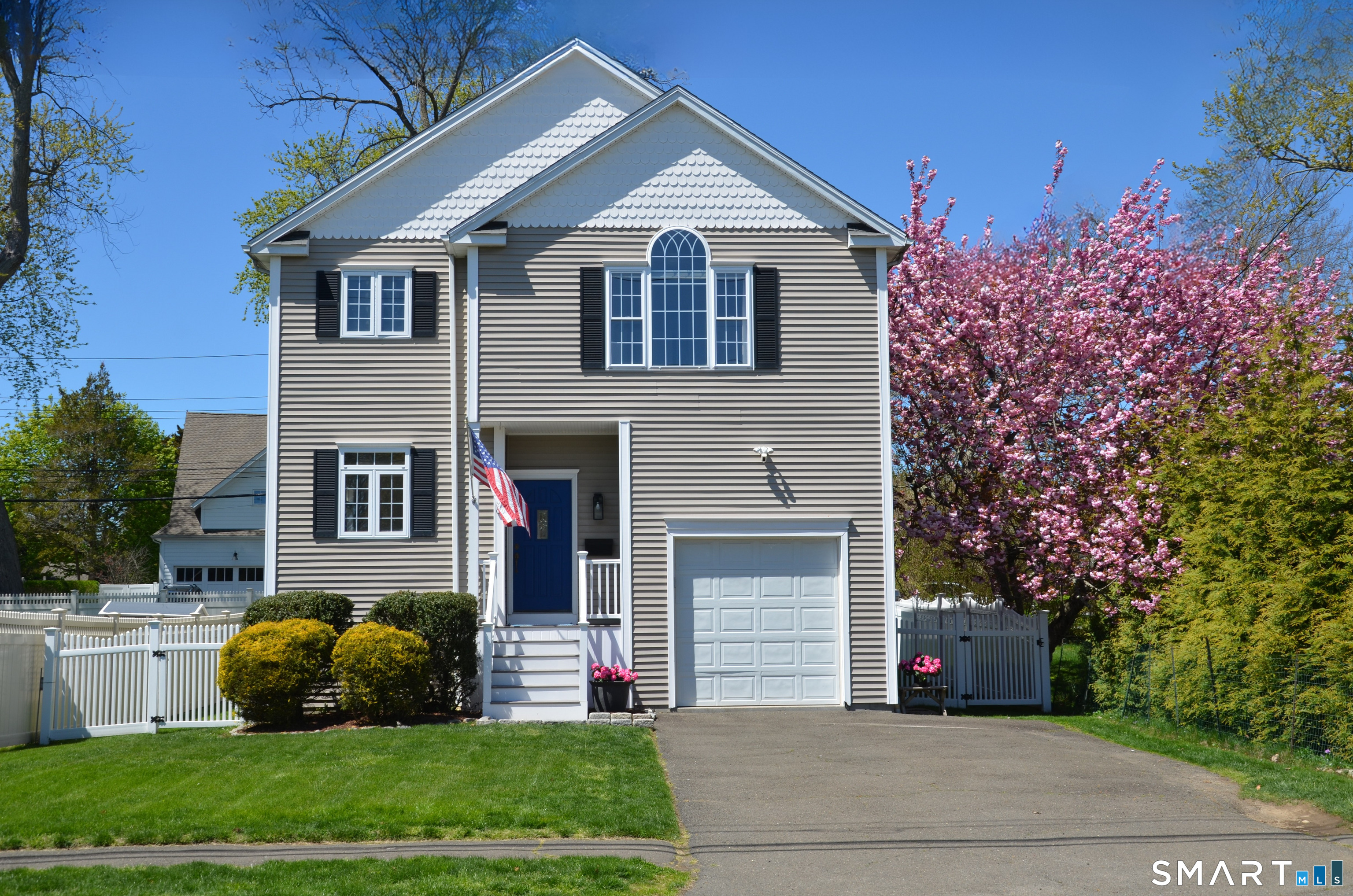 896 Riverside Drive, Fairfield, CT 06824 | For Sale at $1,349,900