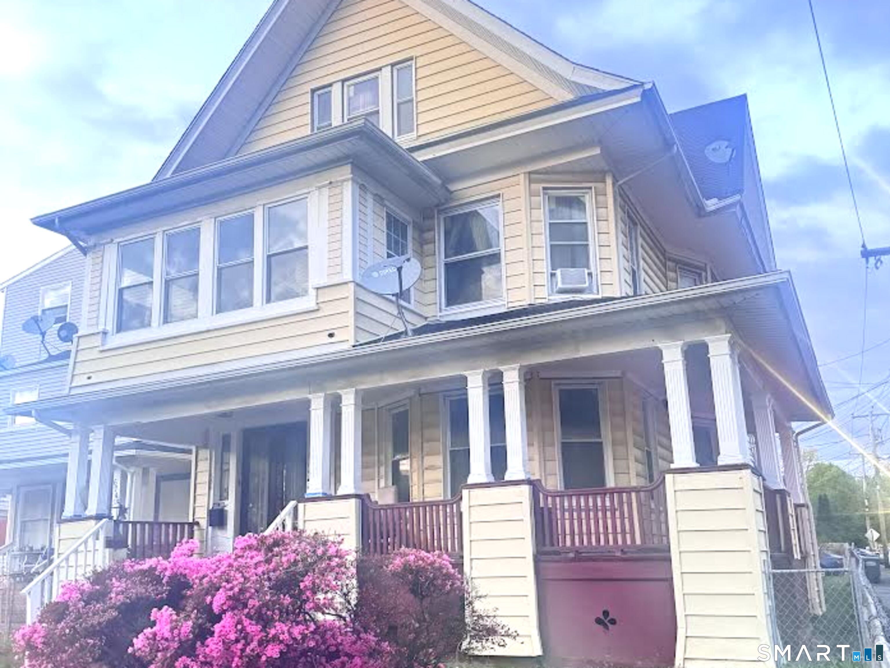 664-666 Iranistan Avenue, Bridgeport, CT 06604 | For Sale at $575,000