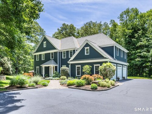  single family home for sale located at 7 Pinnacle Drive, Newtown, CT 06470