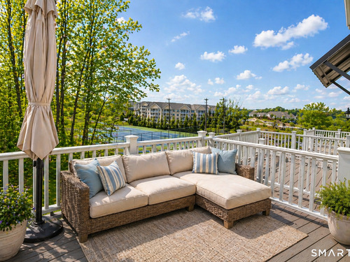  townhouse condo for sale located at 5 Brentwood Circle, Danbury, CT 06810