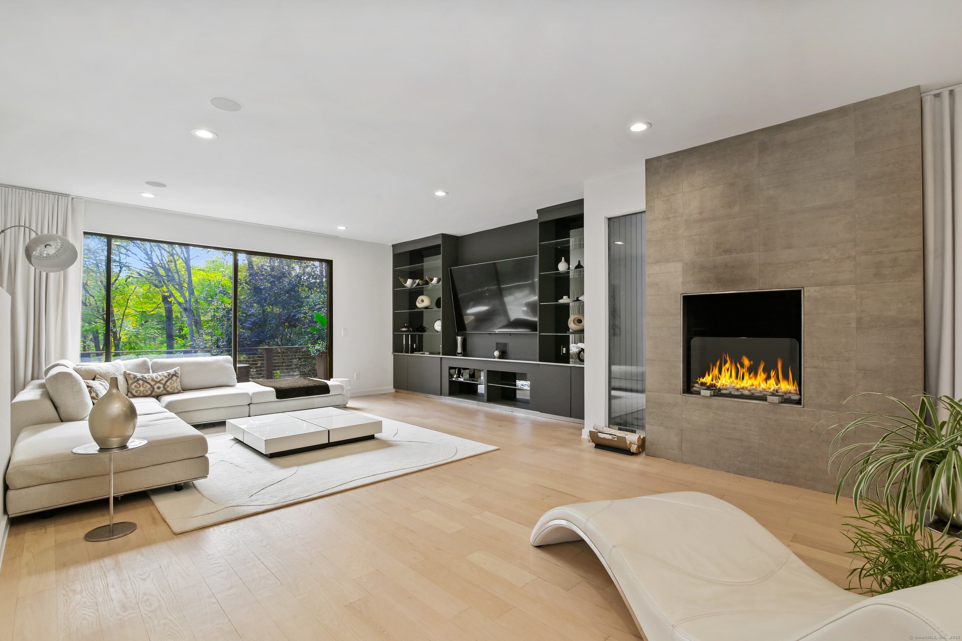 210 Red Fox Road, Stamford, CT 06903 | For Sale at $2,500,000