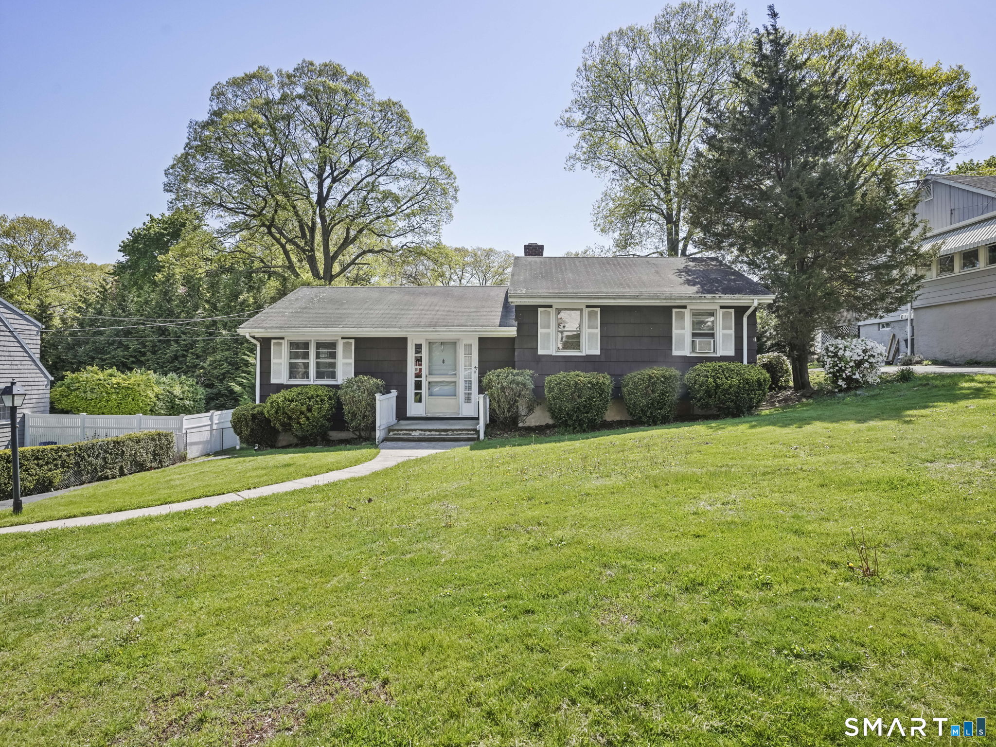 47 Lewis Drive, Fairfield, CT 06825 | For Sale at $499,000