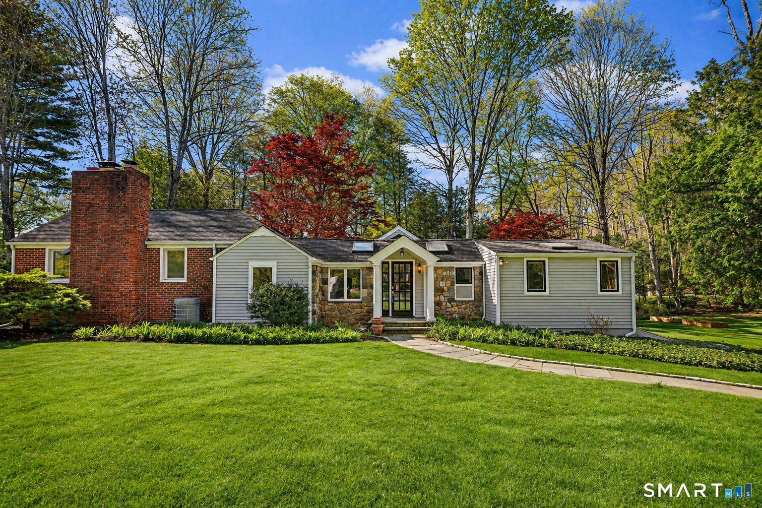 815 Valley Road, New Canaan, CT 06840 | For Sale at $1,450,000