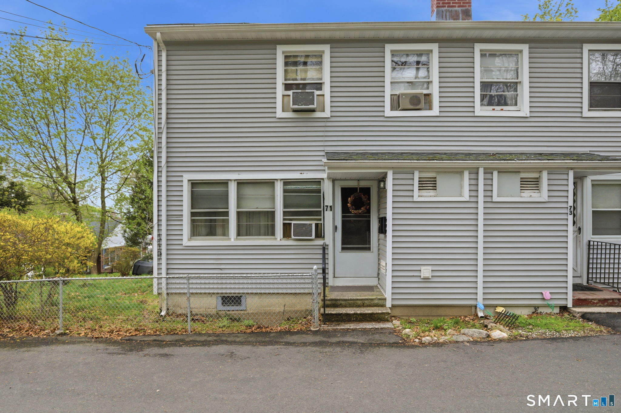 71 Cupheag Crescent, Stratford, CT 06614 | For Sale at $99,000