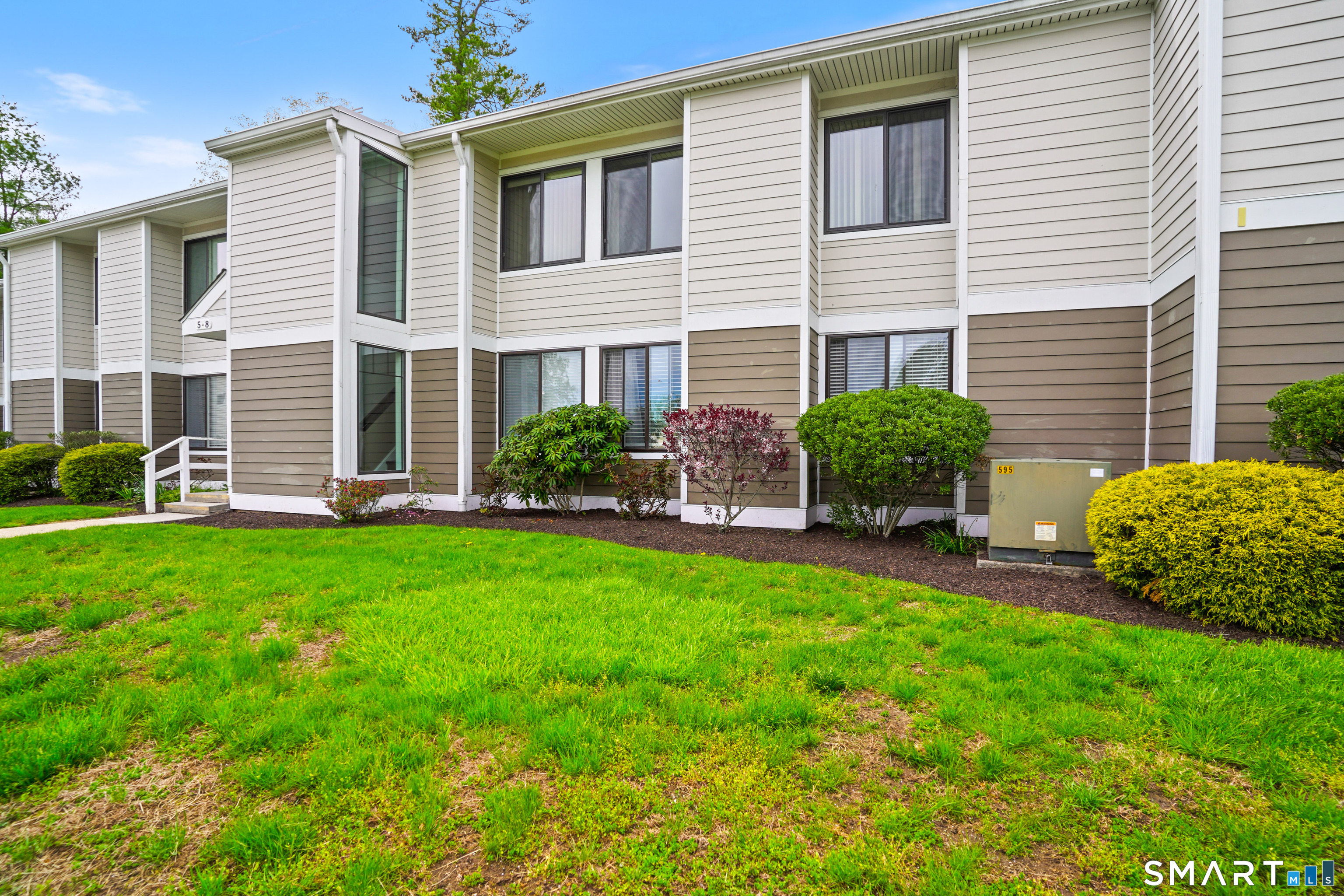 6 Stebbins Close, 6, Ridgefield, CT 06877 | For Sale at $485,000
