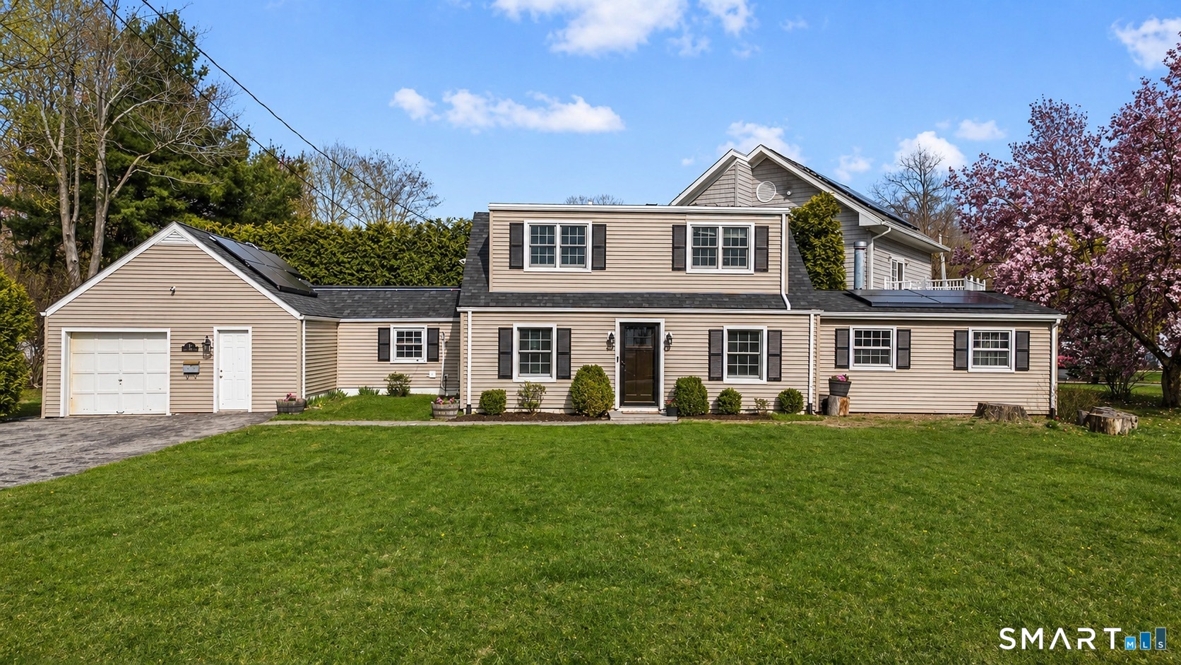 11 Barmore Drive West, Stamford, CT 06905 | For Sale at $698,000