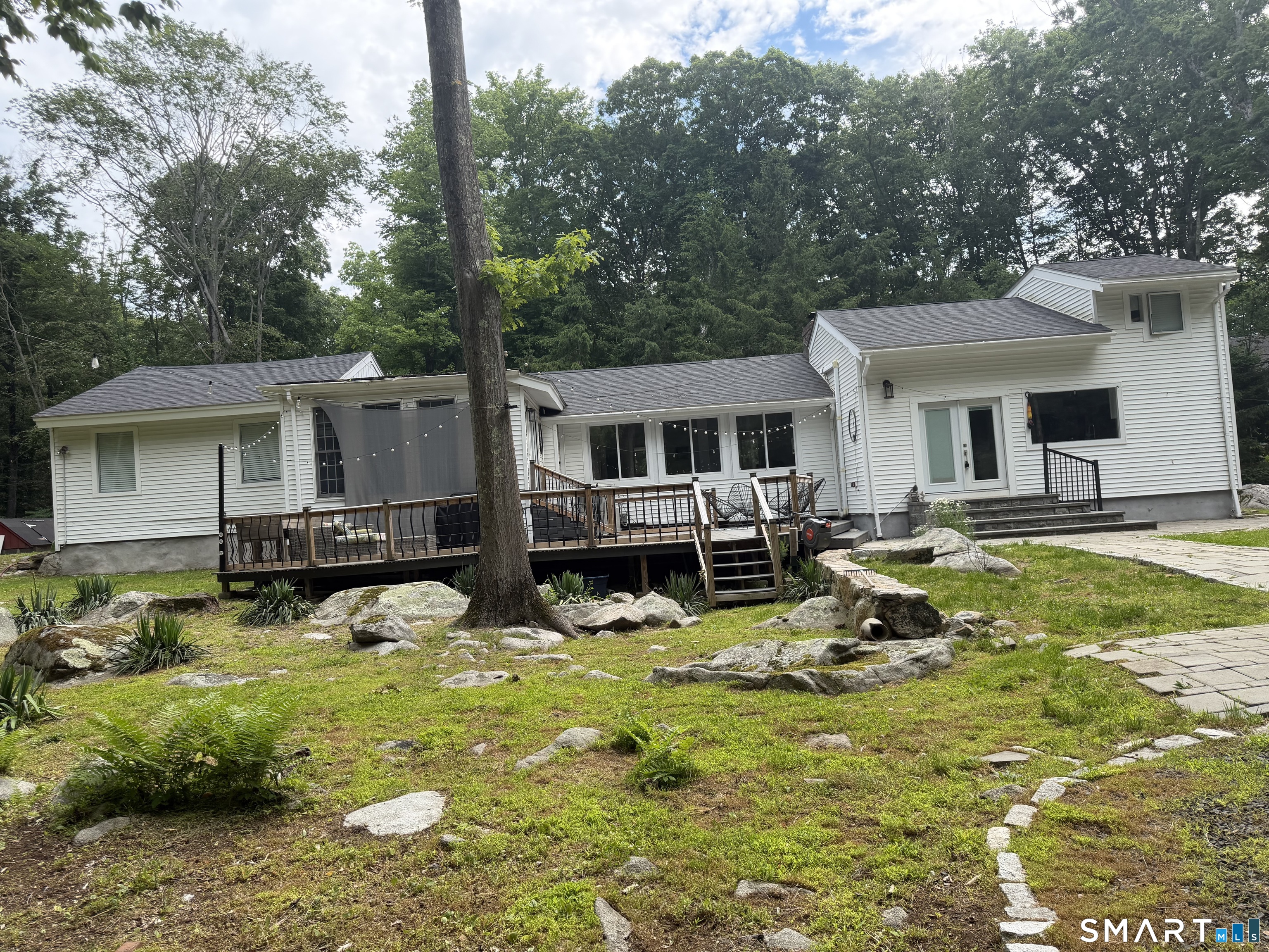 24 North Calvin Road, Weston, CT 06883 | For Sale at $1,149,000