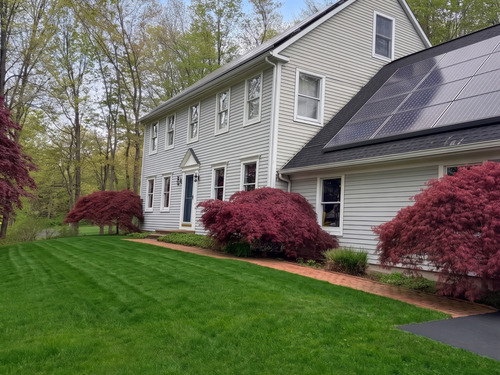 single family home for sale located at 18 Gelding Hill Road, Newtown, CT 06482