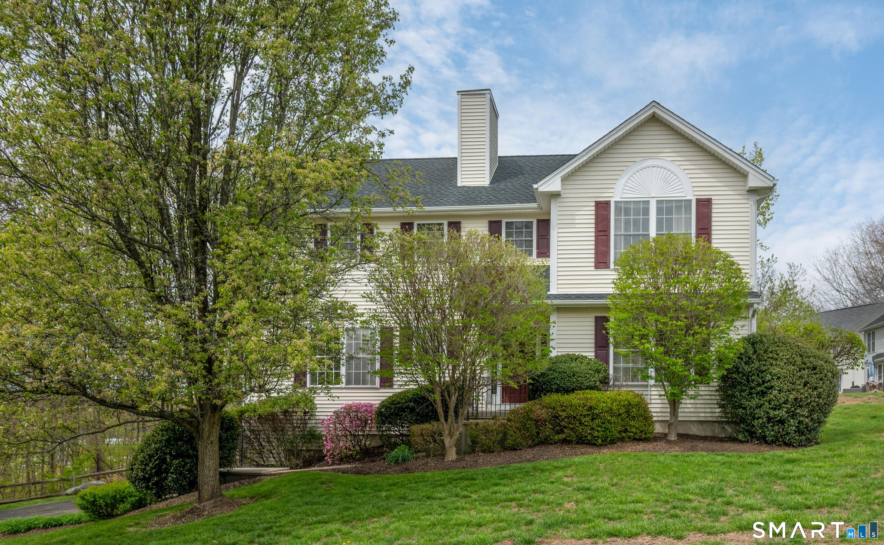 45 Pocono Lane, 10, Danbury, CT 06810 | For Sale at $595,000