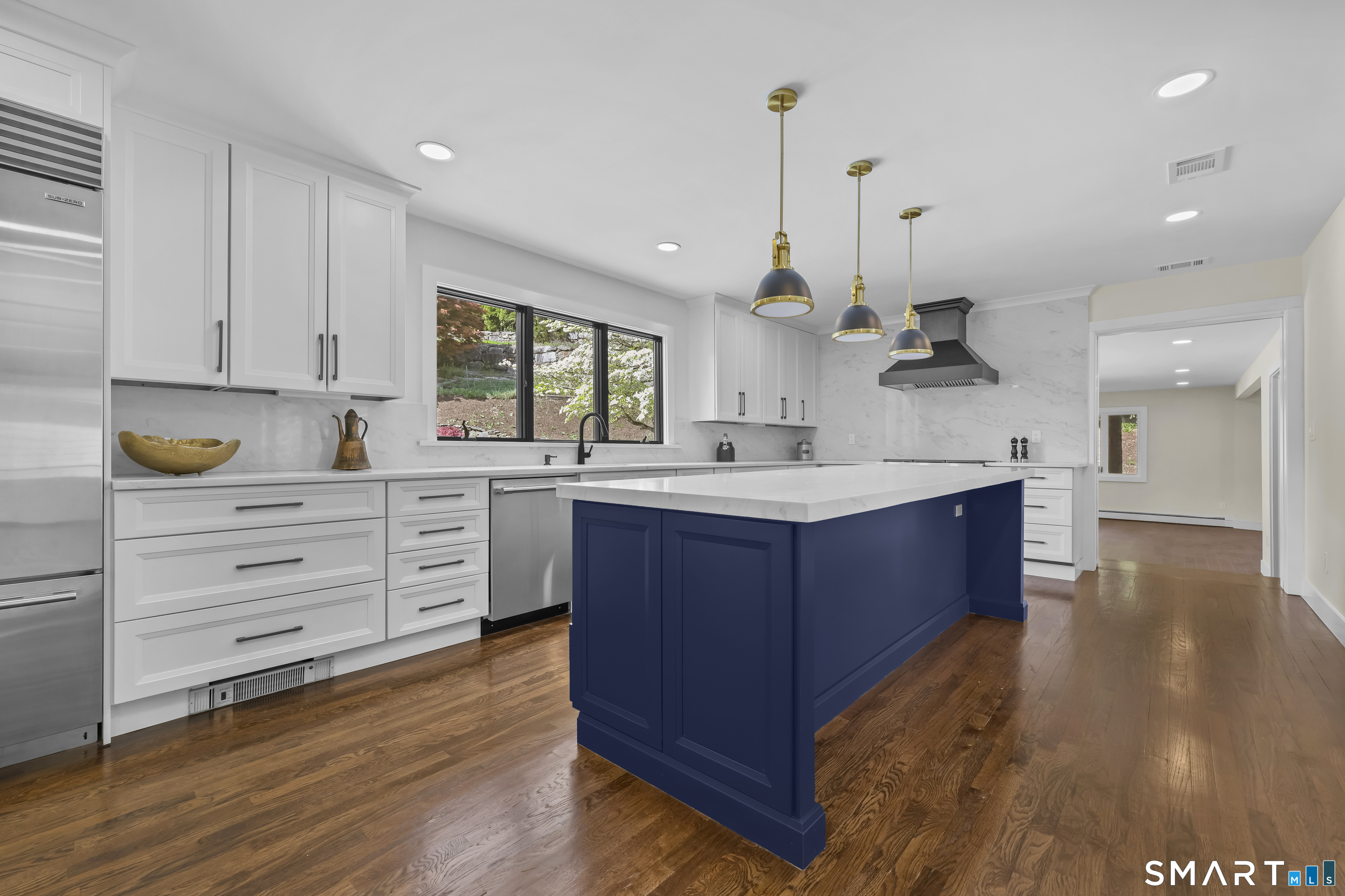 53 West Hill Circle, Stamford, CT 06902 | For Sale at $1,735,000