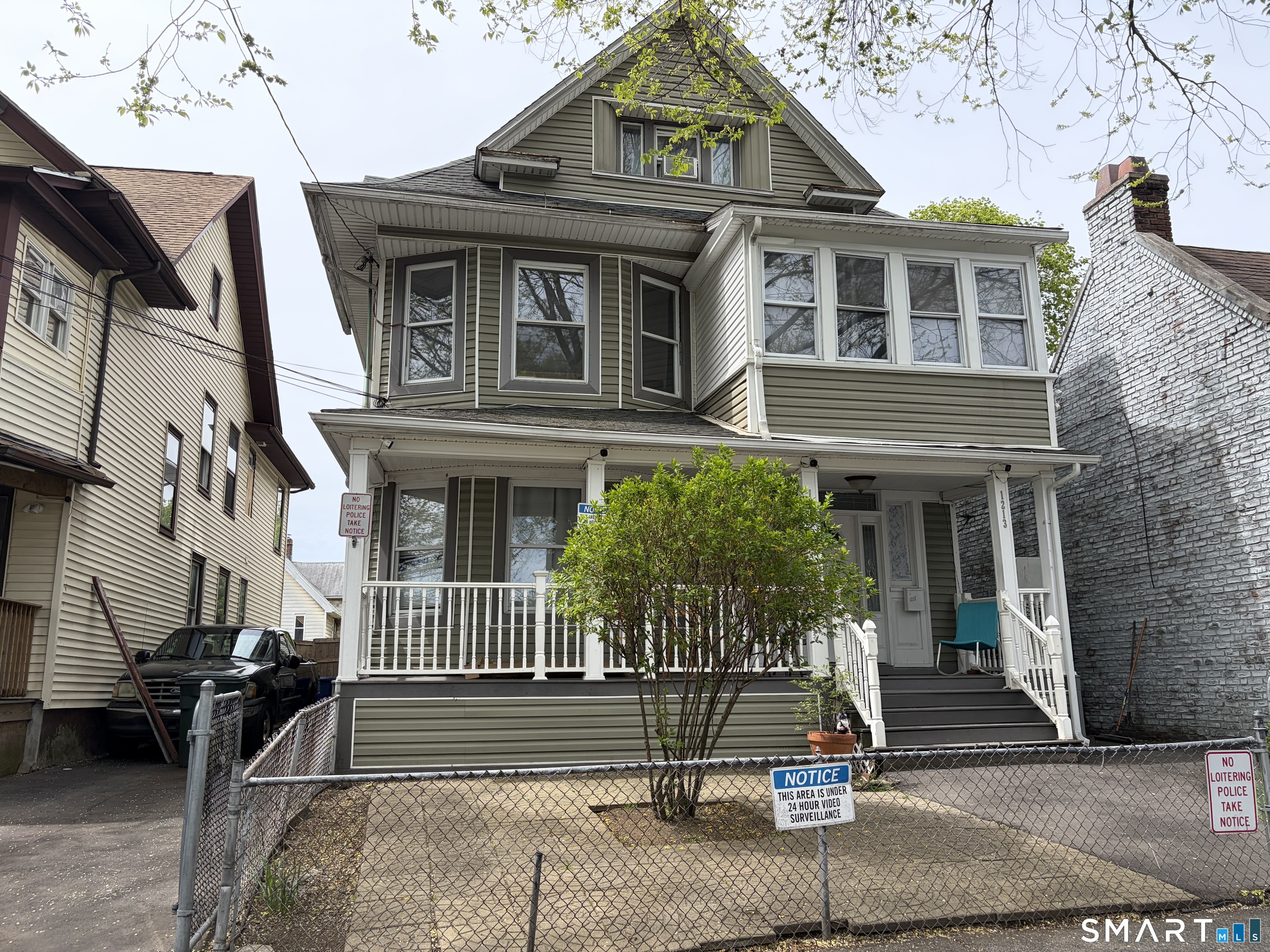 1211 Park Avenue, Bridgeport, CT 06604 | For Sale at $599,900