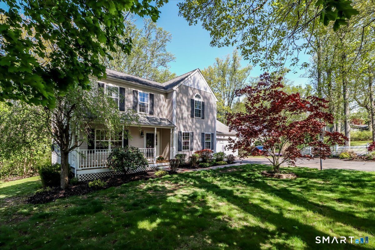 315 Booth Hill Road, Trumbull, CT 06611 | For Sale at $729,000