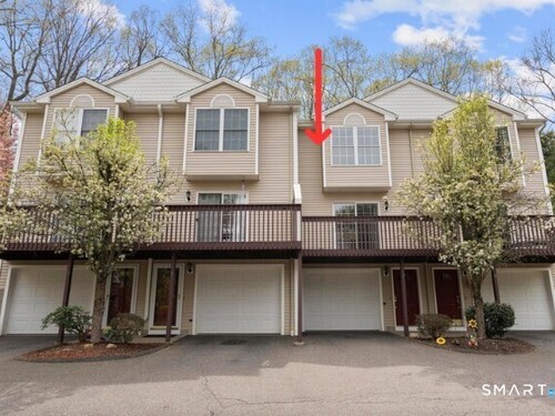  townhouse condo for sale located at 40 Trolley Bridge Road, 7, Shelton, CT 06484