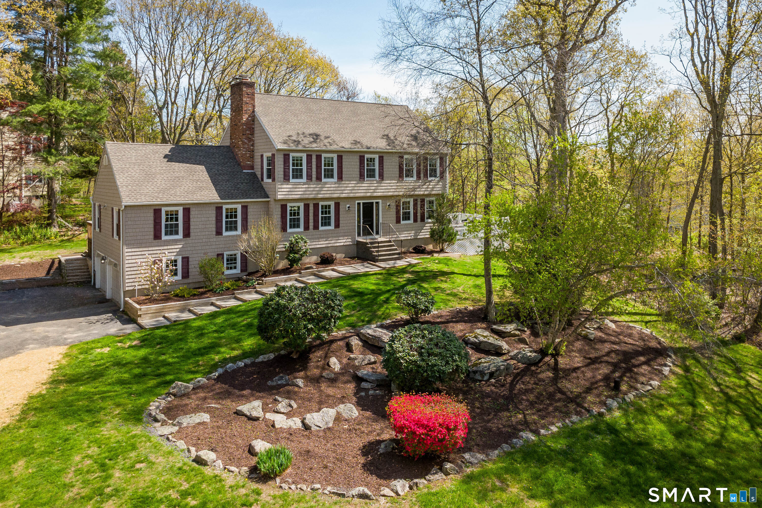 19 Crabapple Lane, Newtown, CT 06470 | For Sale at $869,900