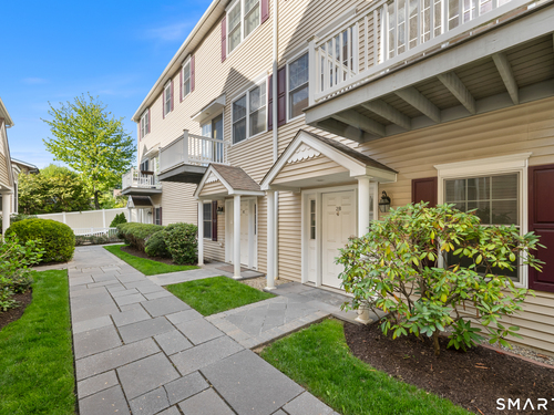  townhouse condo for sale located at 160 Glenbrook Road, 2b, Stamford, CT 06902