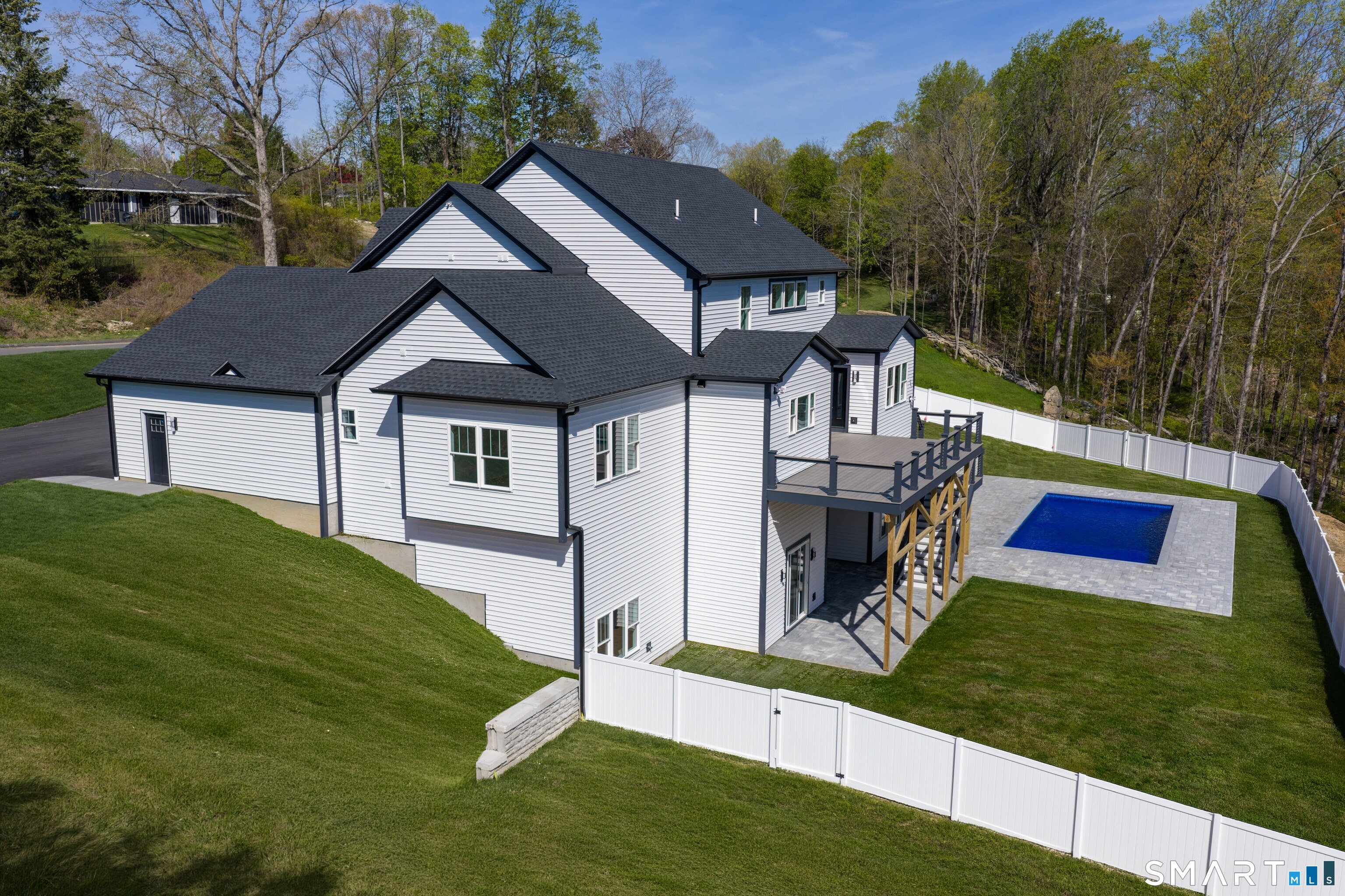 25 Hunting Ridge Road, Brookfield, CT 06804 | For Sale at $1,774,900