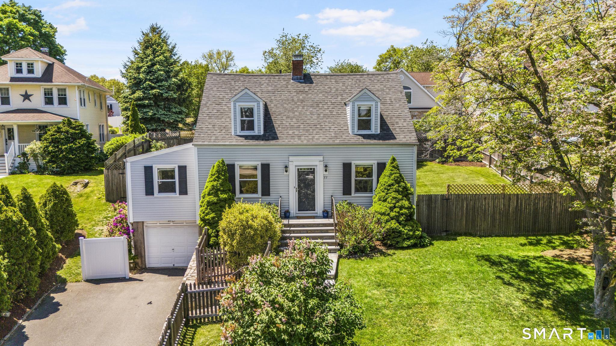 77 Round Hill Road, Fairfield, CT 06824 | For Sale at $800,000