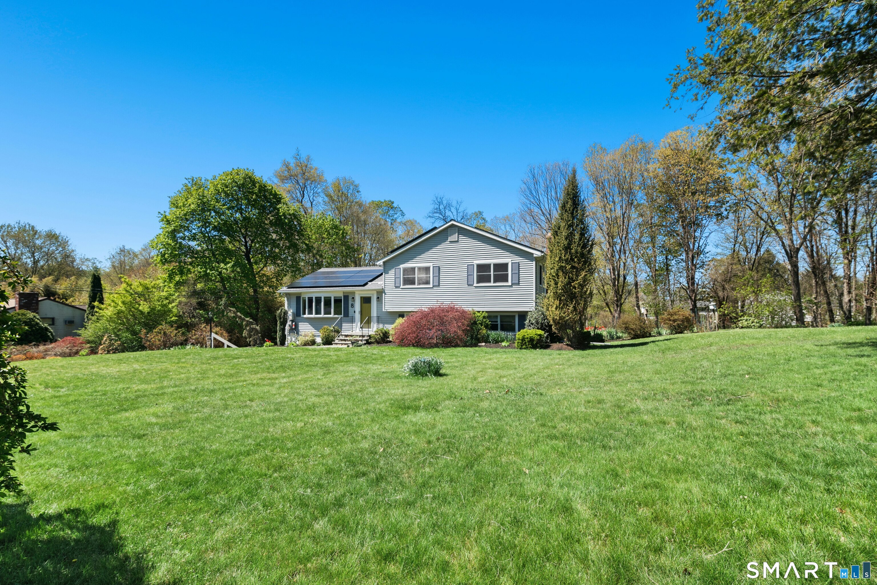 8 Stony Brook Road, Brookfield, CT 06804 | For Sale at $699,900