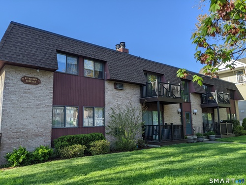 Waterfront condo home for sale located at 76 Maple Tree Avenue, 5, Stamford, CT 06906