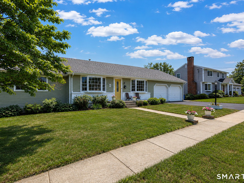  single family home for sale located at 125 Mcleod Place, Stratford, CT 06614
