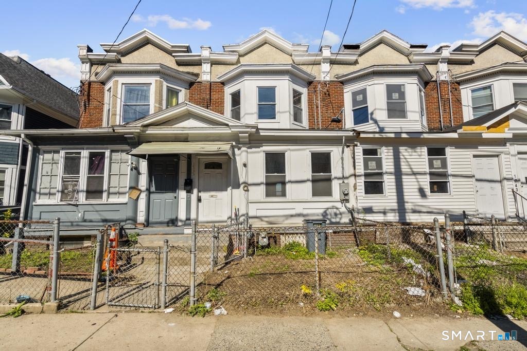 1735 Central Avenue, Bridgeport, CT 06610 | For Sale at $264,900