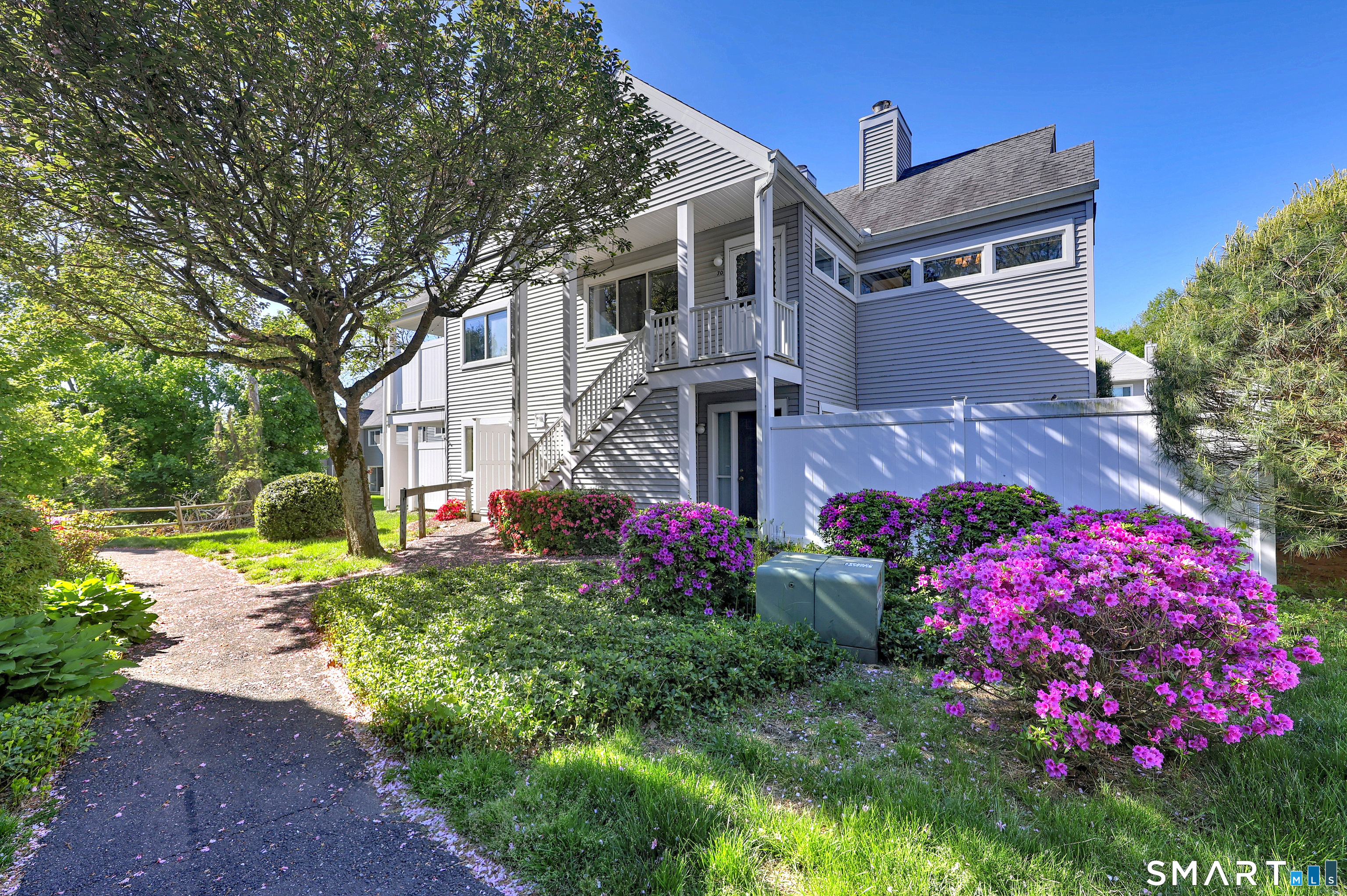 70 Country Place, 70, Shelton, CT 06484 | For Sale at $379,900