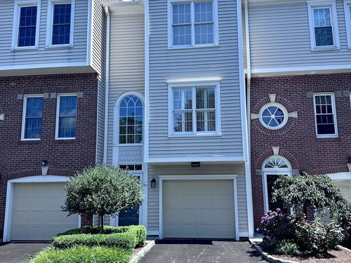 Waterfront townhouse condo sold located at 54 Bywater Lane, 54, Bridgeport, CT 06605