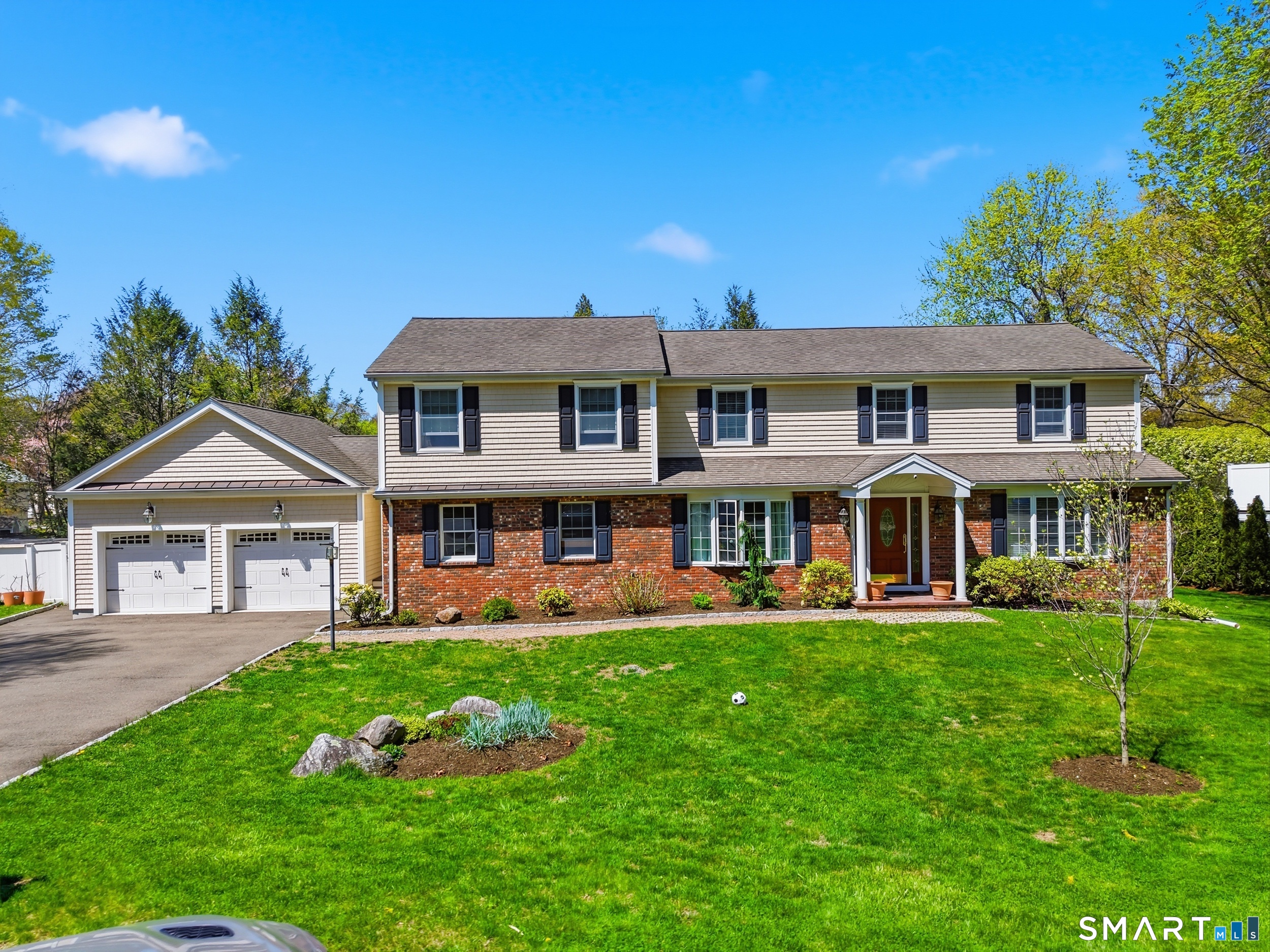 33 Club Circle, Stamford, CT 06905 | For Sale at $1,350,000