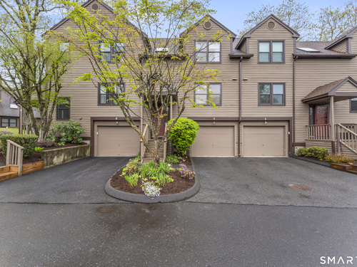  townhouse condo for sale located at 6 Deepwood Circle, 6, Monroe, CT 06468