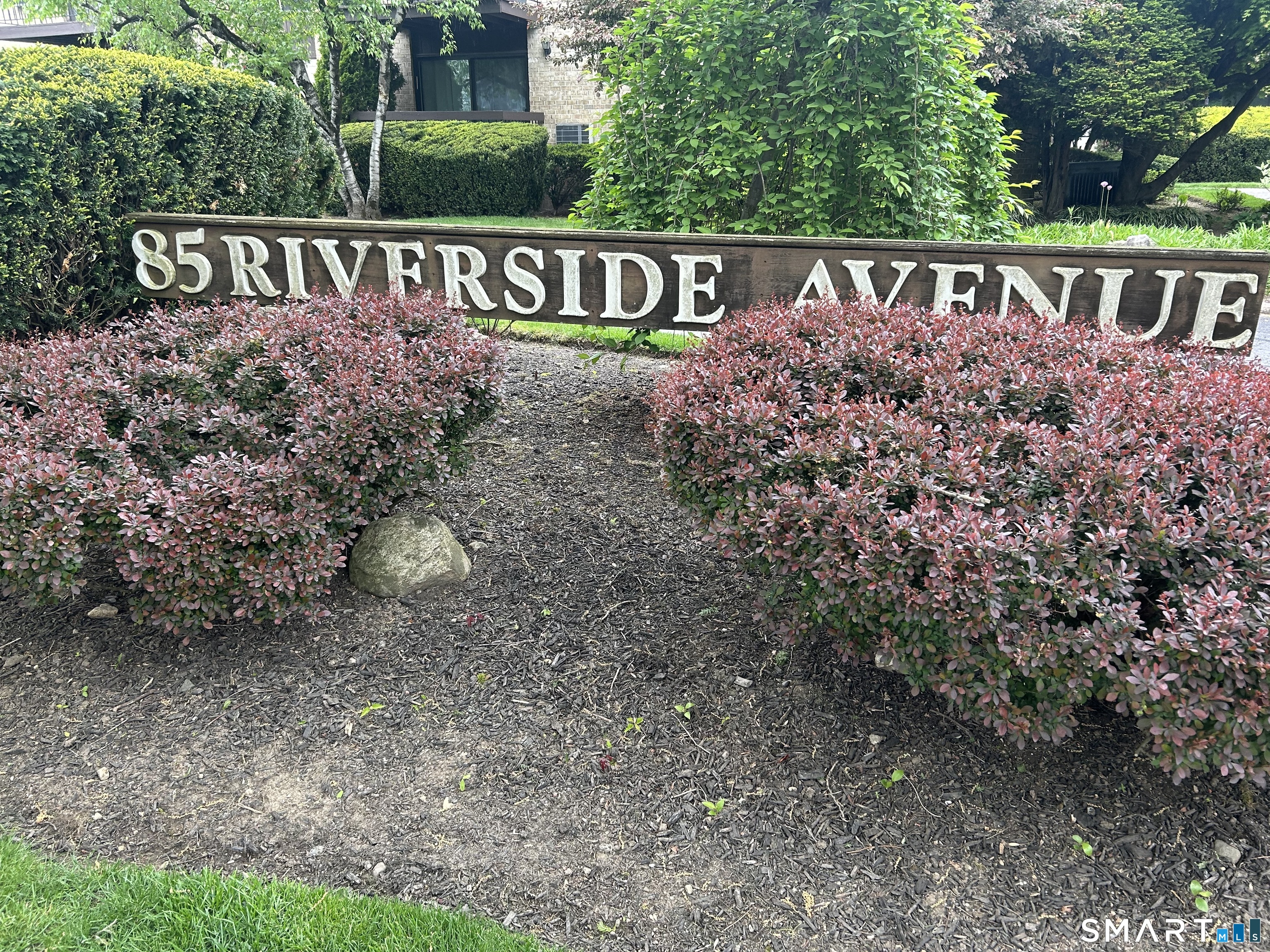 85 Riverside Avenue, c5, Stamford, CT 06905 | For Sale at $340,000