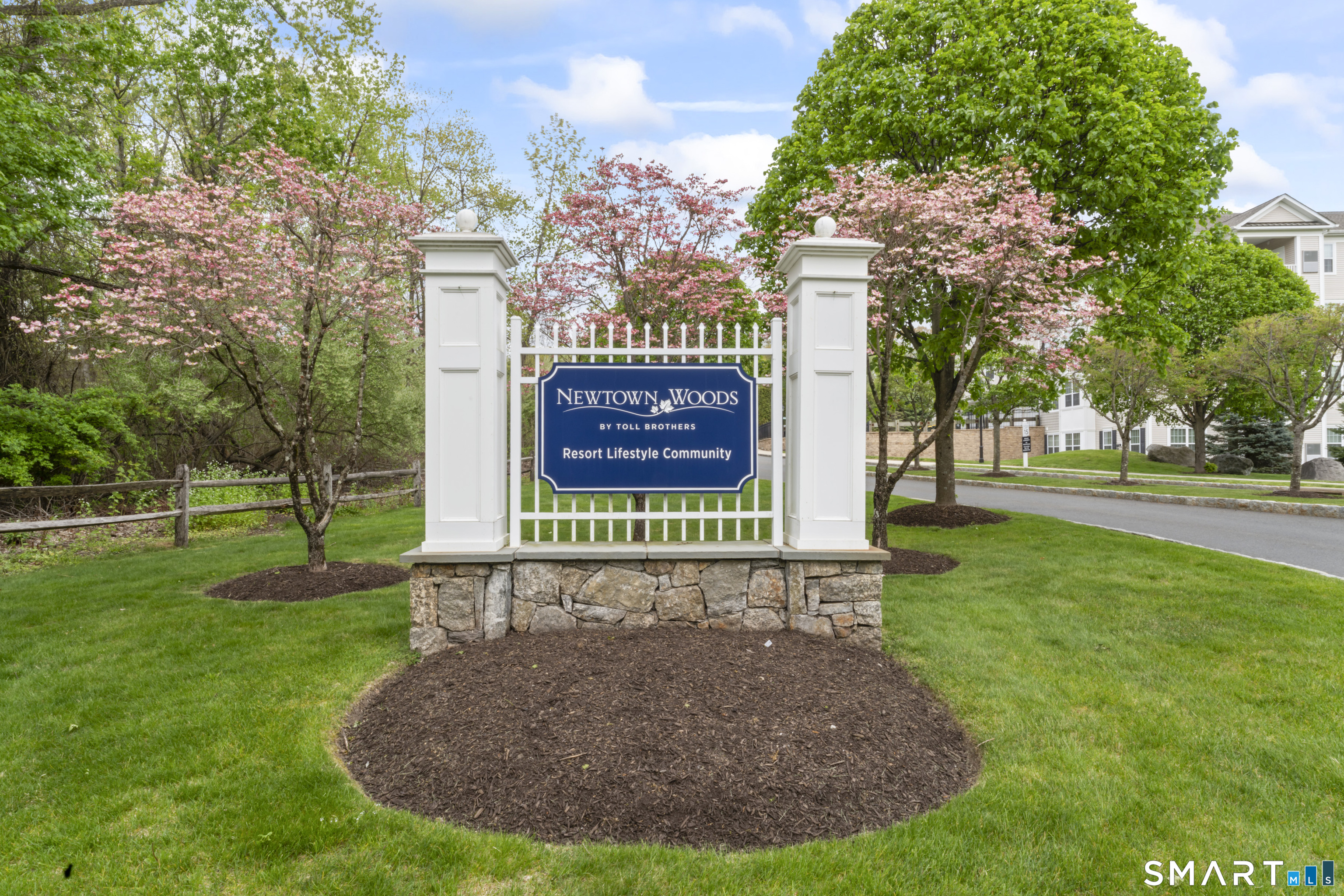20 Brookside Court, 20, Newtown, CT 06470 | For Sale at $625,000