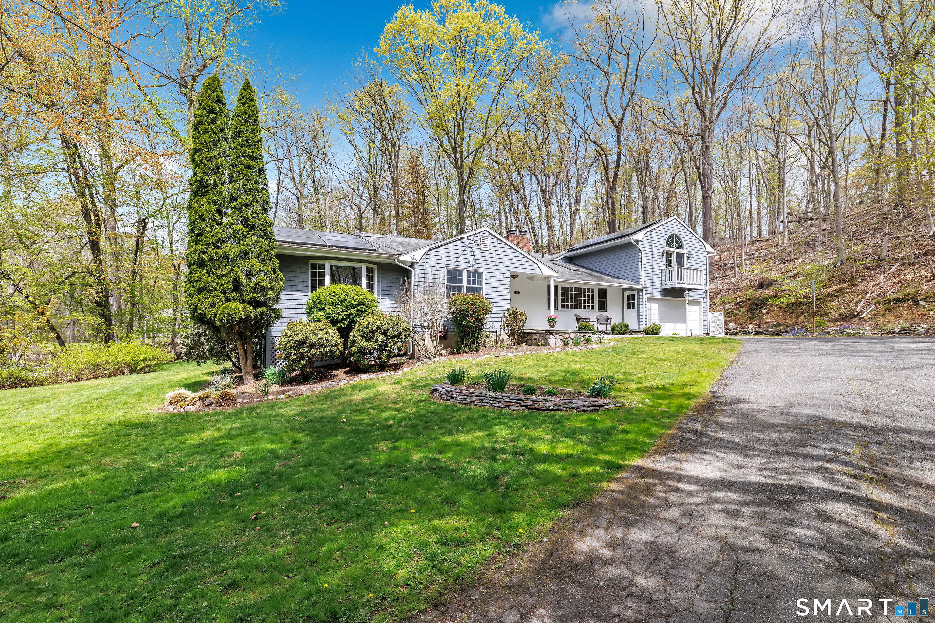 15 Rivergate Woods, Wilton, CT 06897 | For Sale at $949,000