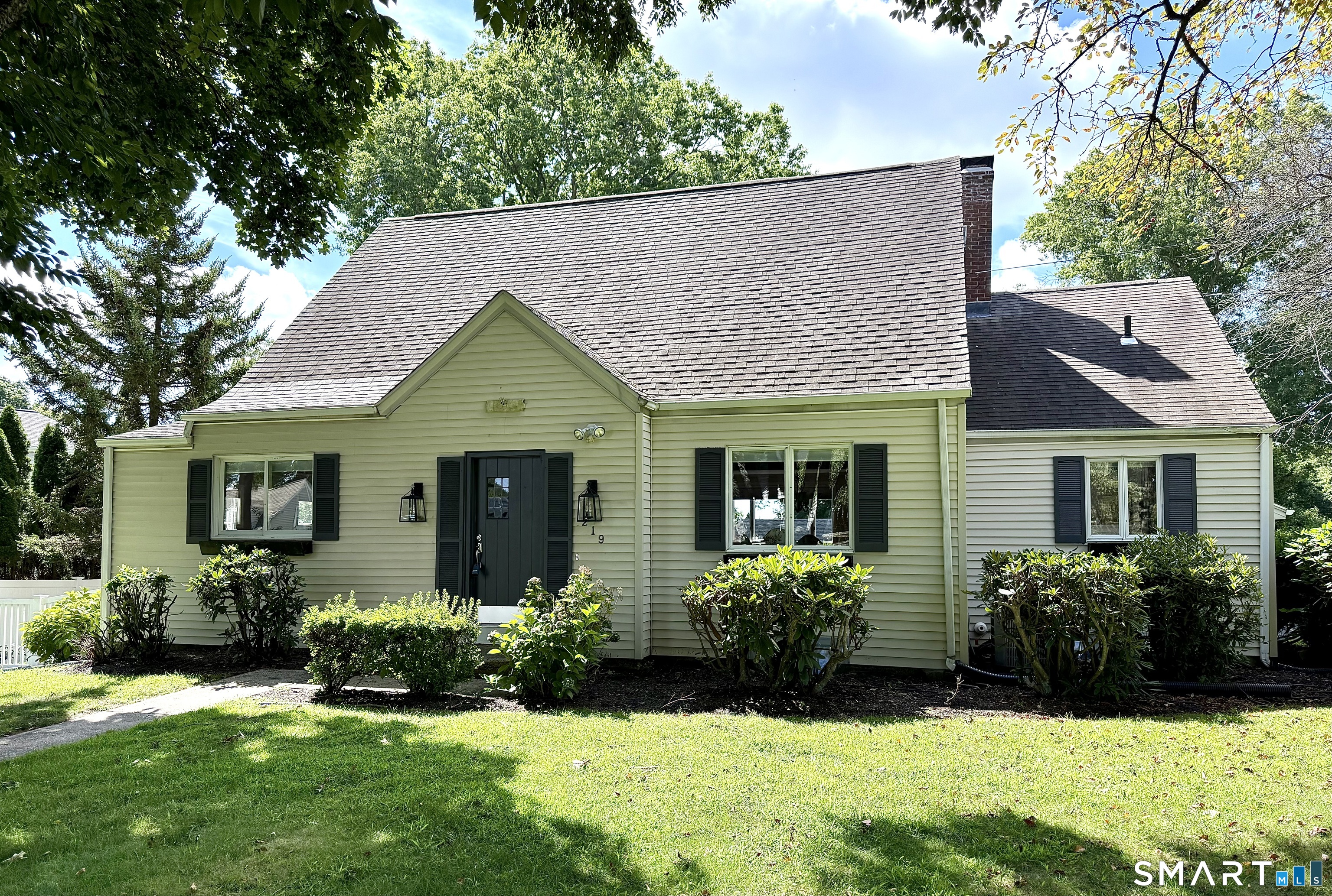 219 Anson Street, Stratford, CT 06614 | For Sale at $539,900