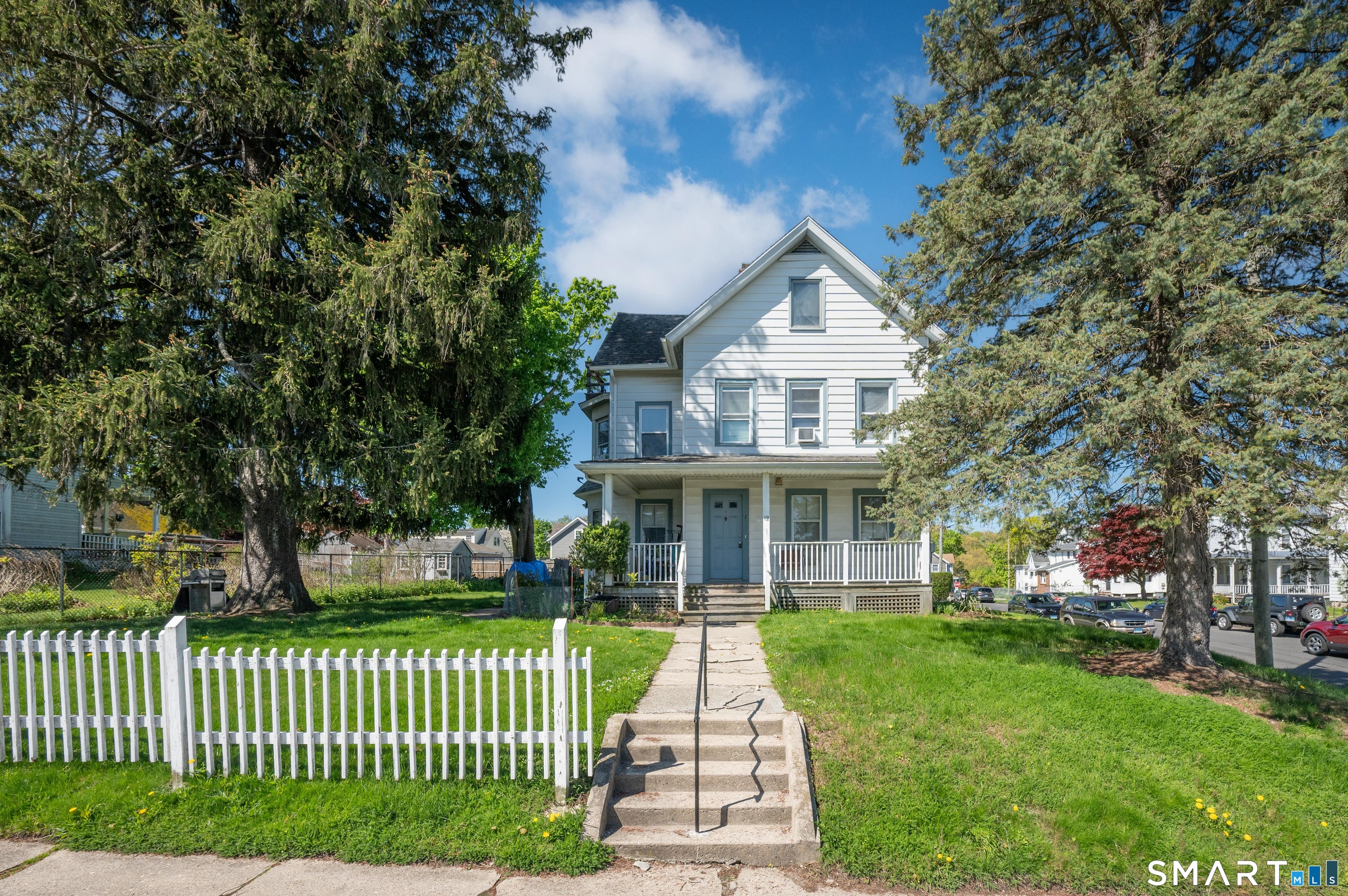 18 Mallory Street, Danbury, CT 06810 | For Sale at $839,900