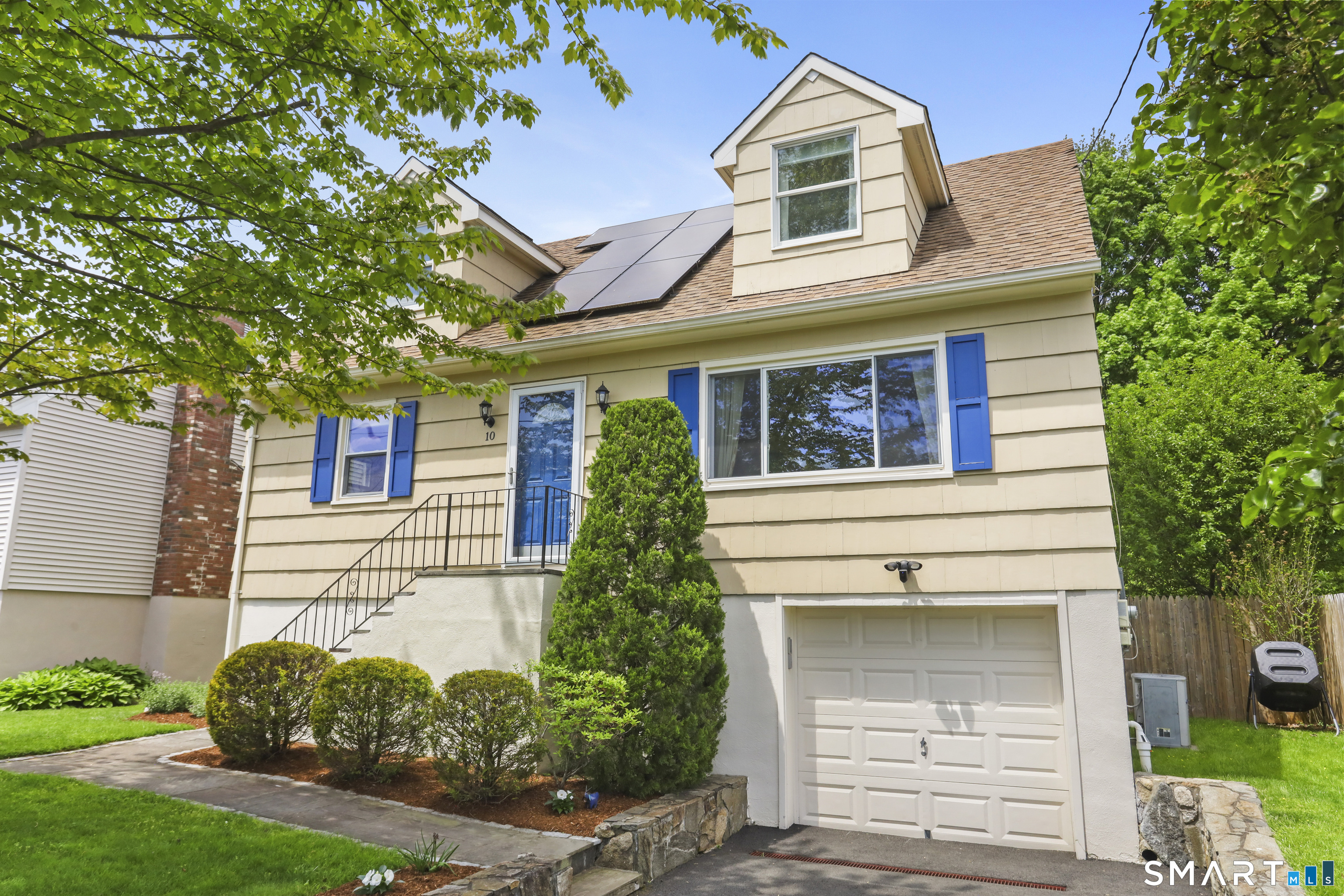 10 Leann Drive, Norwalk, CT 06851 | For Sale at $792,000