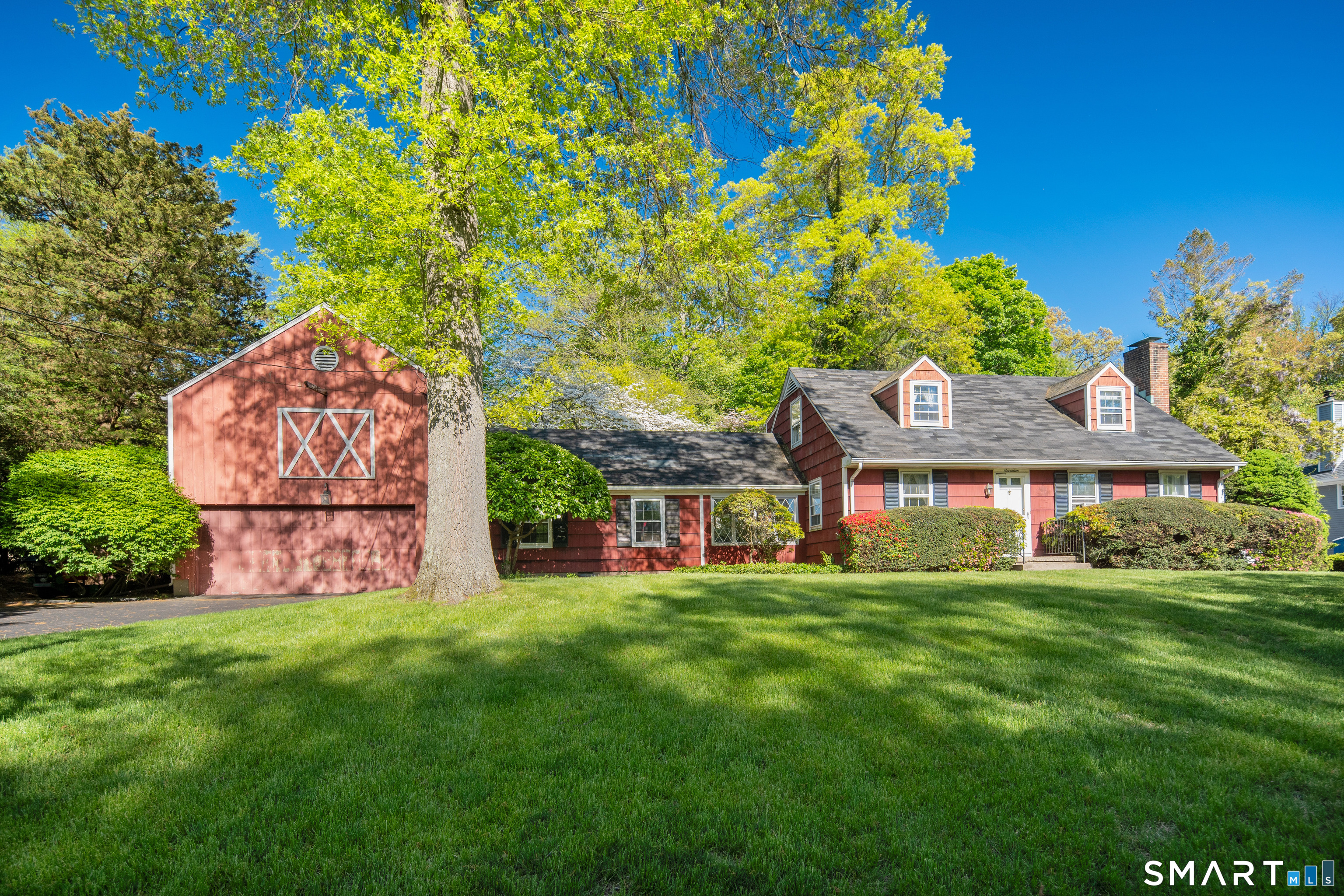 17 Briar Brae Road, Darien, CT 06820 | For Sale at $1,195,000