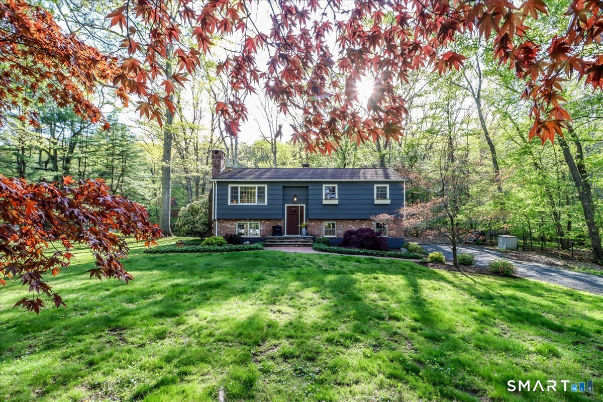 28 Fieldcrest Drive, Ridgefield, CT 06877 | For Sale at $895,000