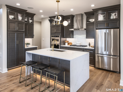 New construction townhouse condo for sale located at 13 Walden Court, lot# 58, Danbury, CT 06810