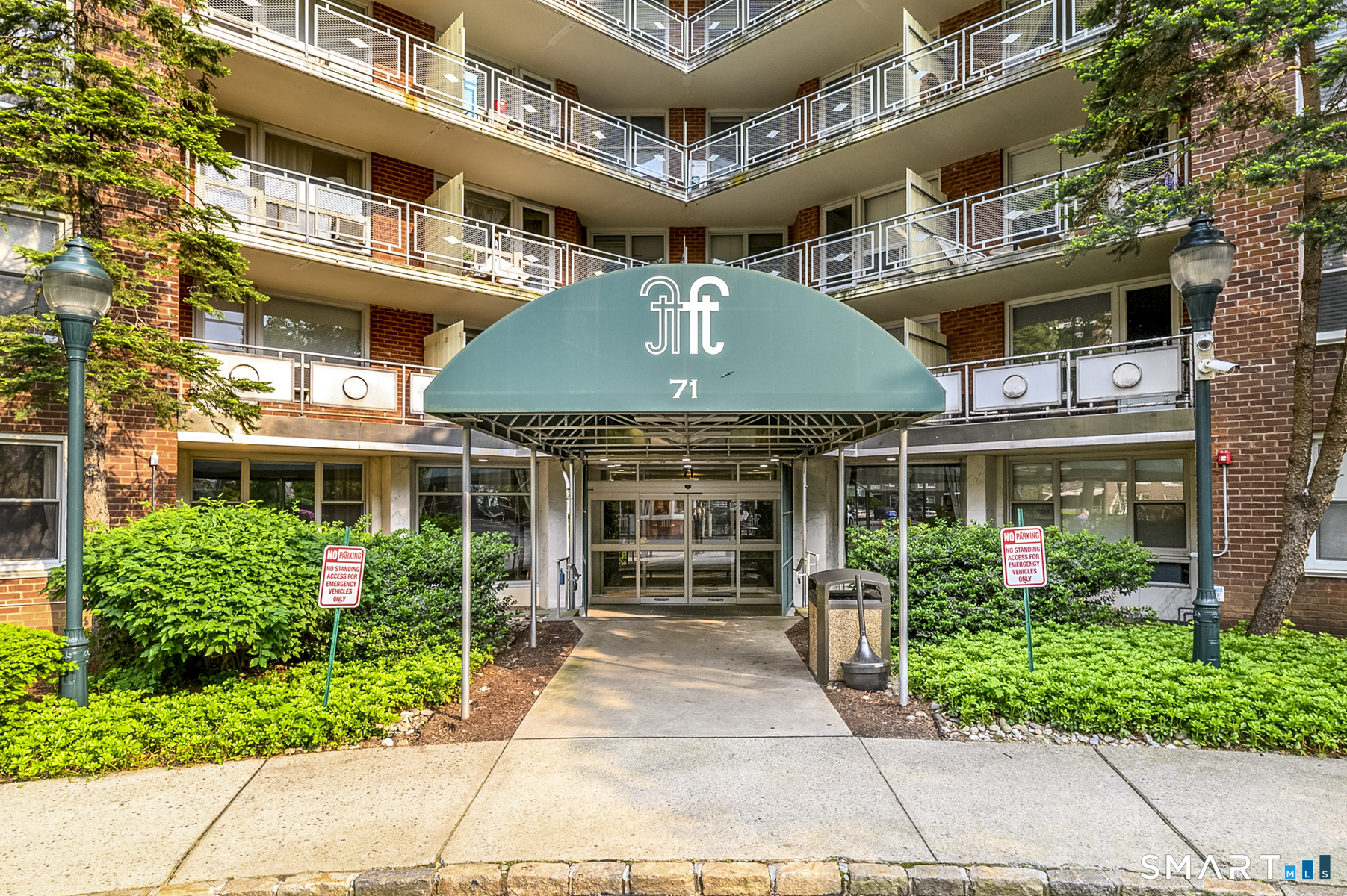 71 Strawberry Hill Avenue, 1010, Stamford, CT 06902 | For Sale at $301,000