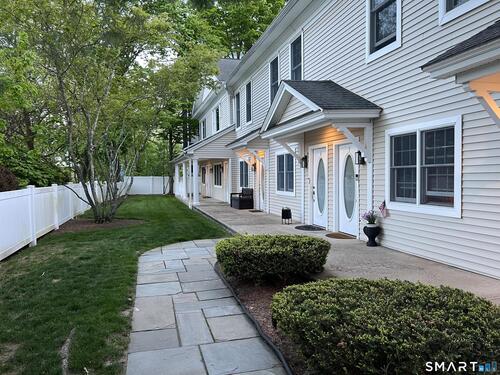  townhouse condo for sale located at 20 Cross Street, 7, Westport, CT 06605