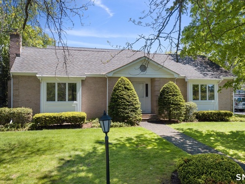 Waterfront condo home for sale located at 201 Jamestown Road, 201, Stratford, CT 06614